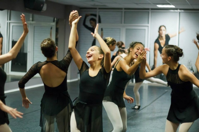 Три танцови стила с американски и европейски топ-хореографи в лятна „Танцова работилница Dance It!”