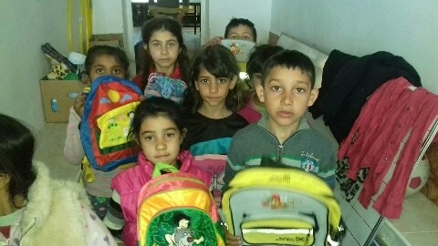 Детски градини и училище получиха хуманитарни помощи