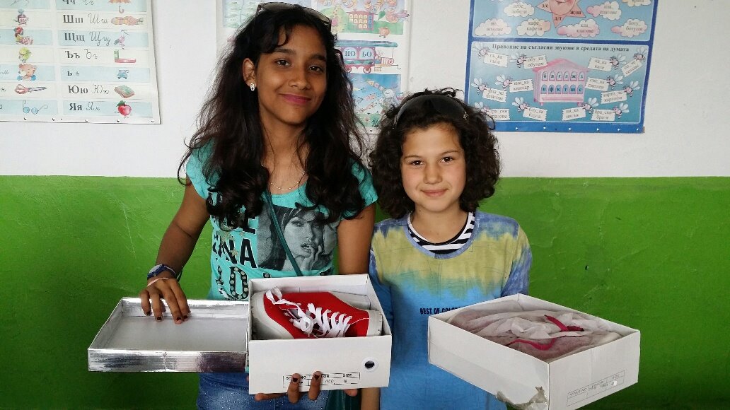 Защитеното средищно училище в селото Факия получи практични дарения
