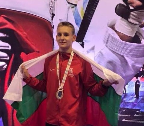 Спортните таланти на „Еврофутбол” и ФРГИ – братята таекуондисти Джорджеви - със златни медали от турнира G1 в Белград