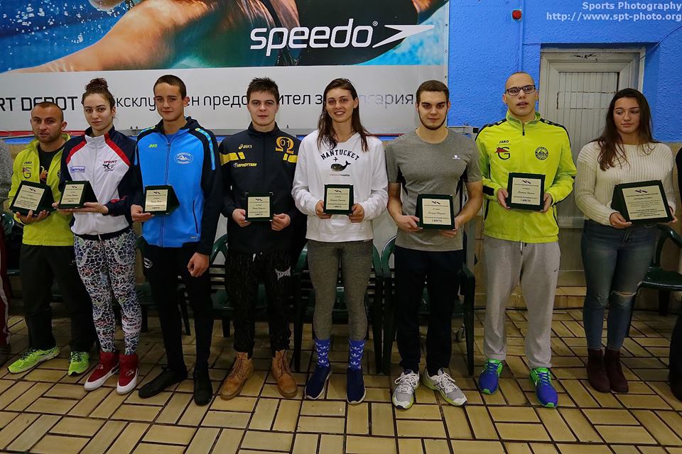 Спортният талант на „Еврофутбол” и ФРГИ Диана Петкова подобри пет национални рекорда по плуване