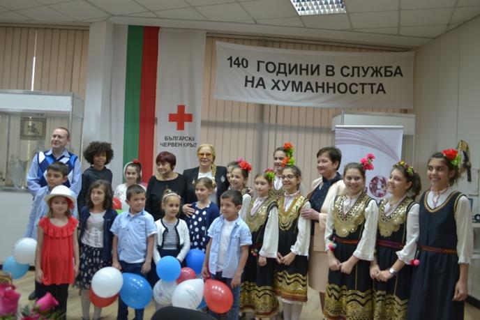Силви Вартан бе на посещение в централата на Български червен кръст в София