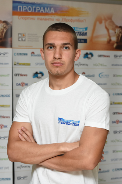 Лекоатлетът Антонио Иванов е втори на Балканите до 20 г. на 100 м