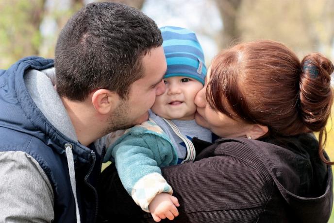 681 деца чакат своите приемни семейства в България