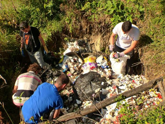 Доброволци от цялата страна чистиха Родопите 9 дни